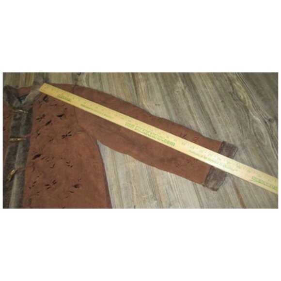 Relativity Small Brown Embroidered Sherpa Lined Faux Suede Coat Toggle Boho Y2K - Picture 10 of 15